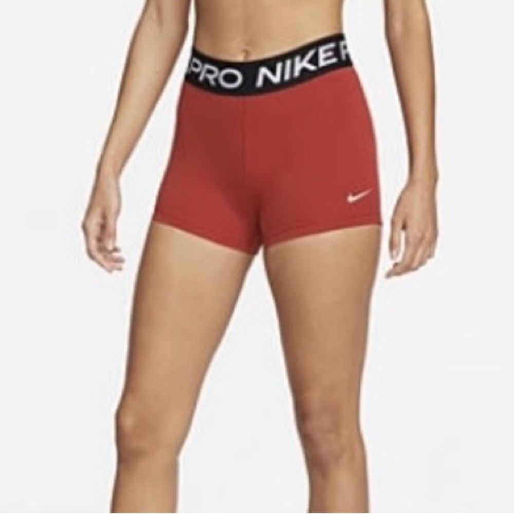 Nike workout fit / shorts and sports bra